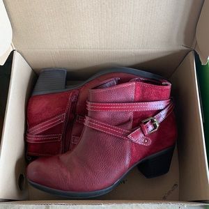 Earth Ankle Boots